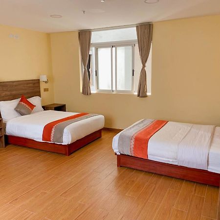 Sm Hotel Plus Ліма Екстер'єр фото