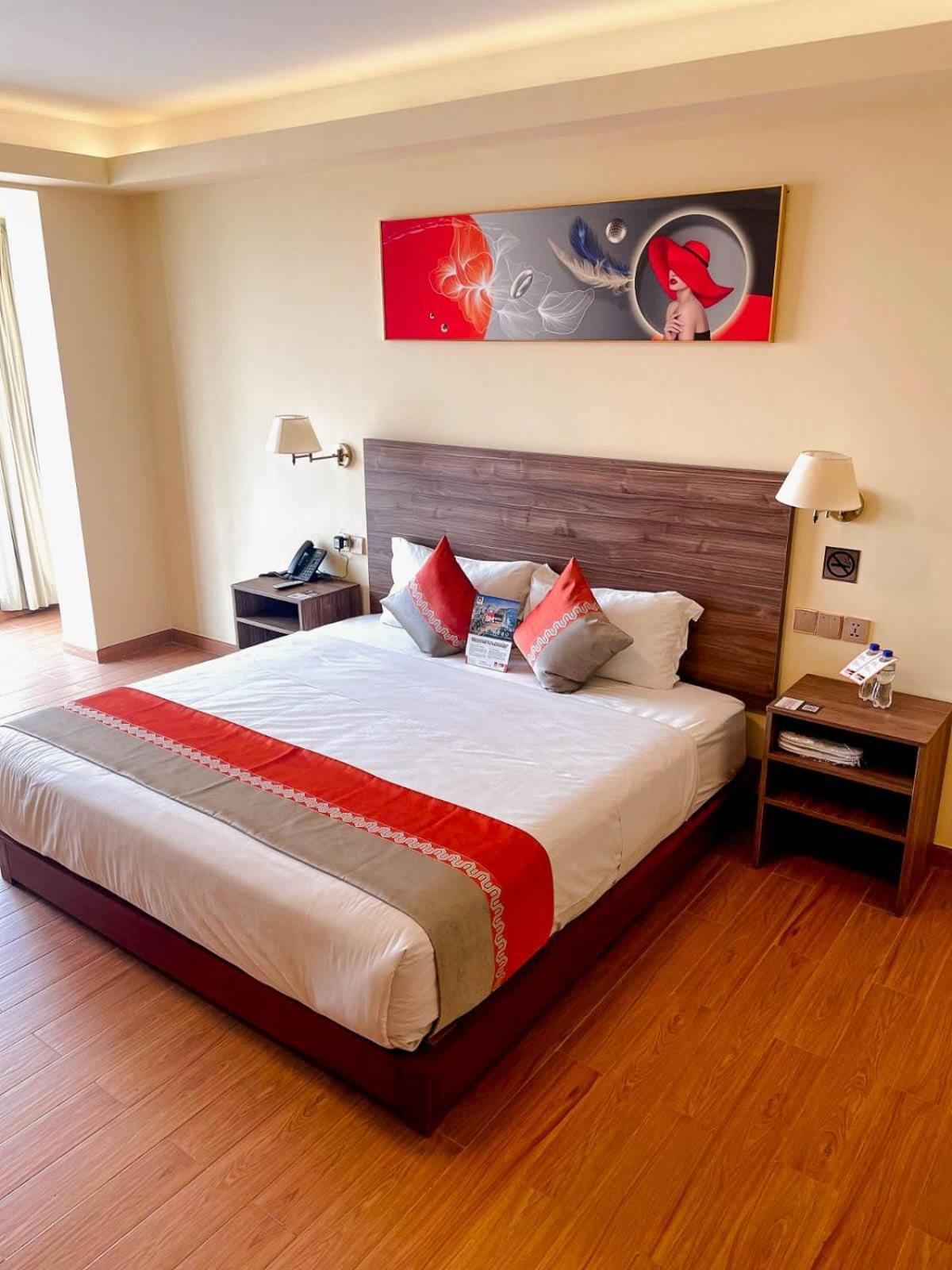 Sm Hotel Plus Ліма Екстер'єр фото